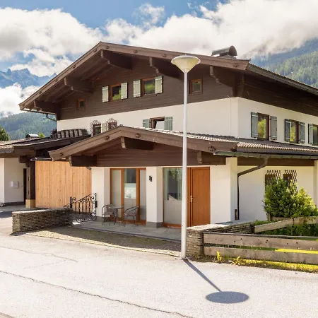 Apartmenthaus Dreier-5 By Interhome