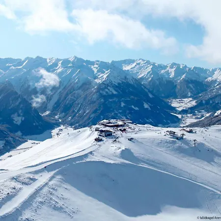 Garten By Interhome Apartman Neukirchen am Großvenediger